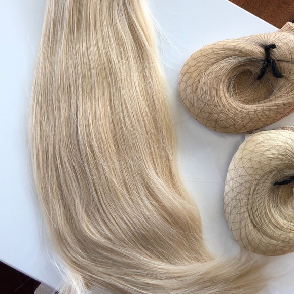 Extensions - Blonde Hair Colors - Picture 7 of 11